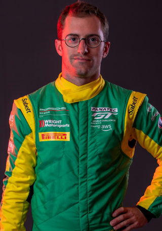 Elliott Skeer photo