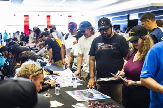 Autograph session at FANATEC GT World Challenge America Powered by AWS, SRO America, COTA, Austin, TX May 17 - 19 2024.
 | Fabian Lagunas / SRO