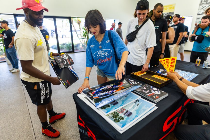 Driver Autograph Session